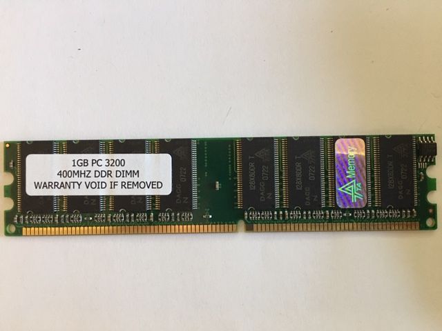 DDR RAM 1GB PC3200 Memoria - Nova, Nunca usada.