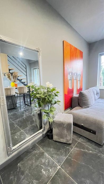 Двоповерхові апартаменти Чернівці світло і вода не вимикаються