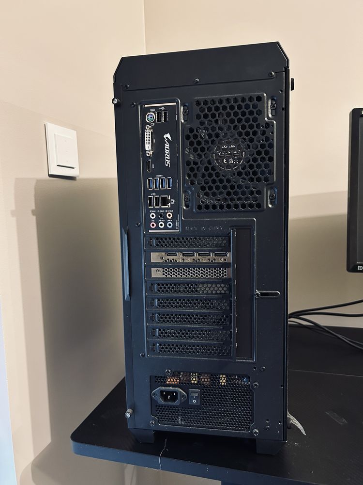 Komputer gamingowy Ryzen 7/ RTX 3060/32 GB RAM/WIN 10 Pro  + Słuchawki