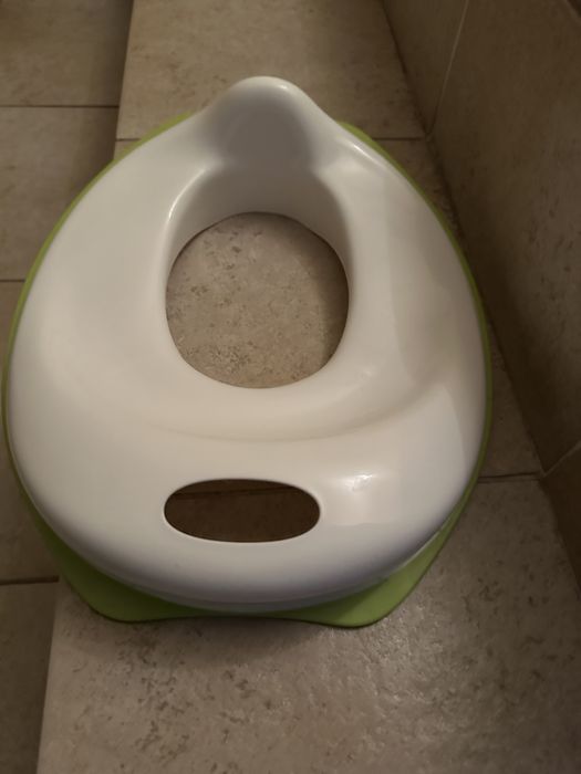 Redutor de sanita criança