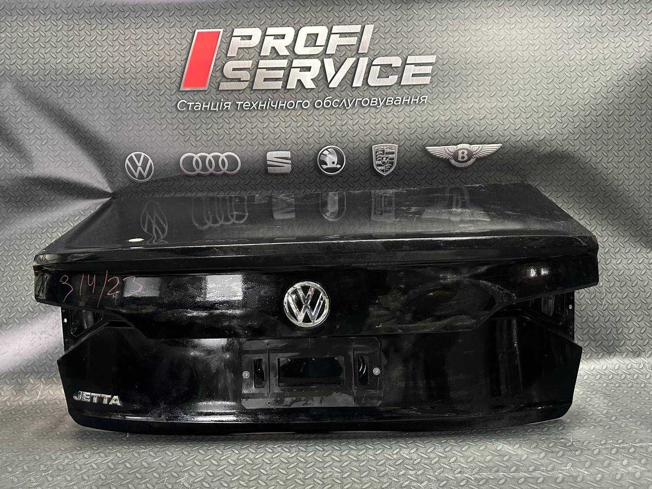 Кришка багажника vw Jetta MK7 LC9X 2019