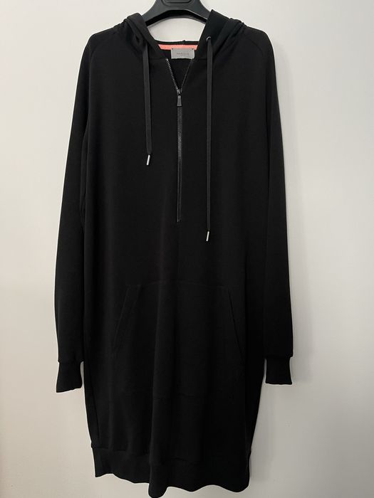 Sukienka czarna dresowa Marella