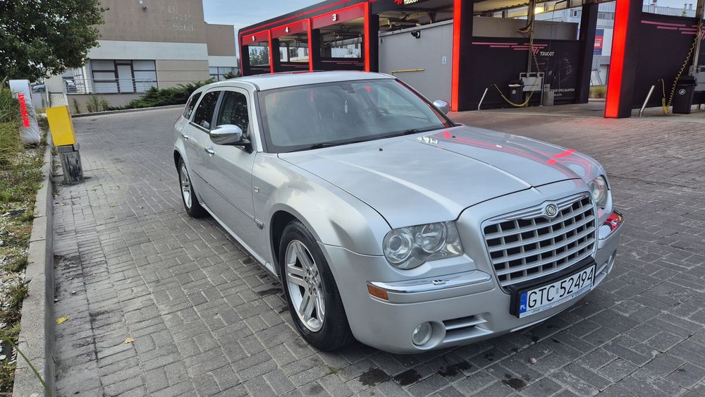 Chrysler 300C 5.7L HEMI Touring