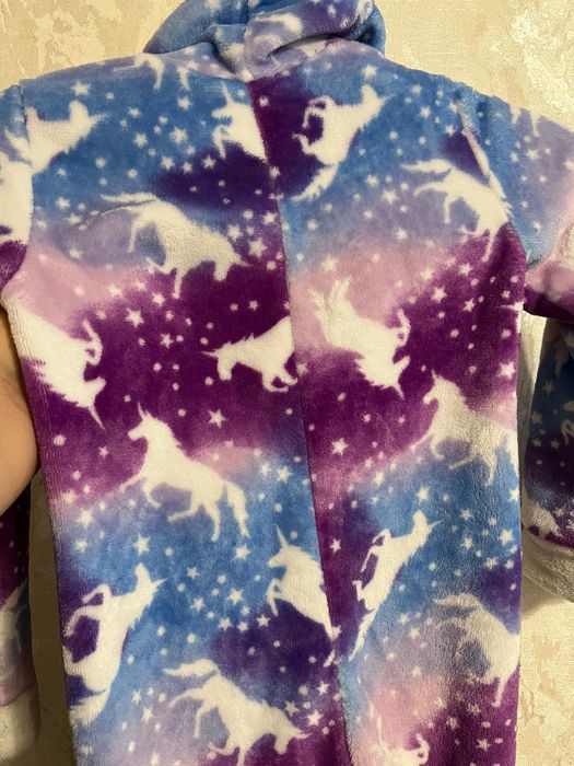 Кенгурумі єдиноріг для дівчинки