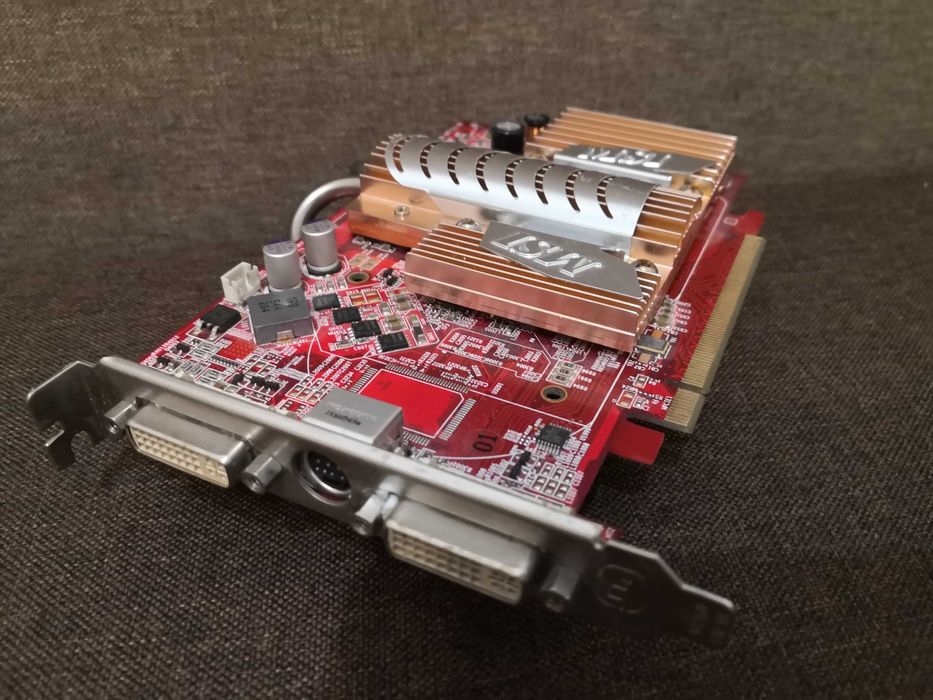 Karta graficzna MSI Radeon RX1600XT 256MB PCI-E Silent
