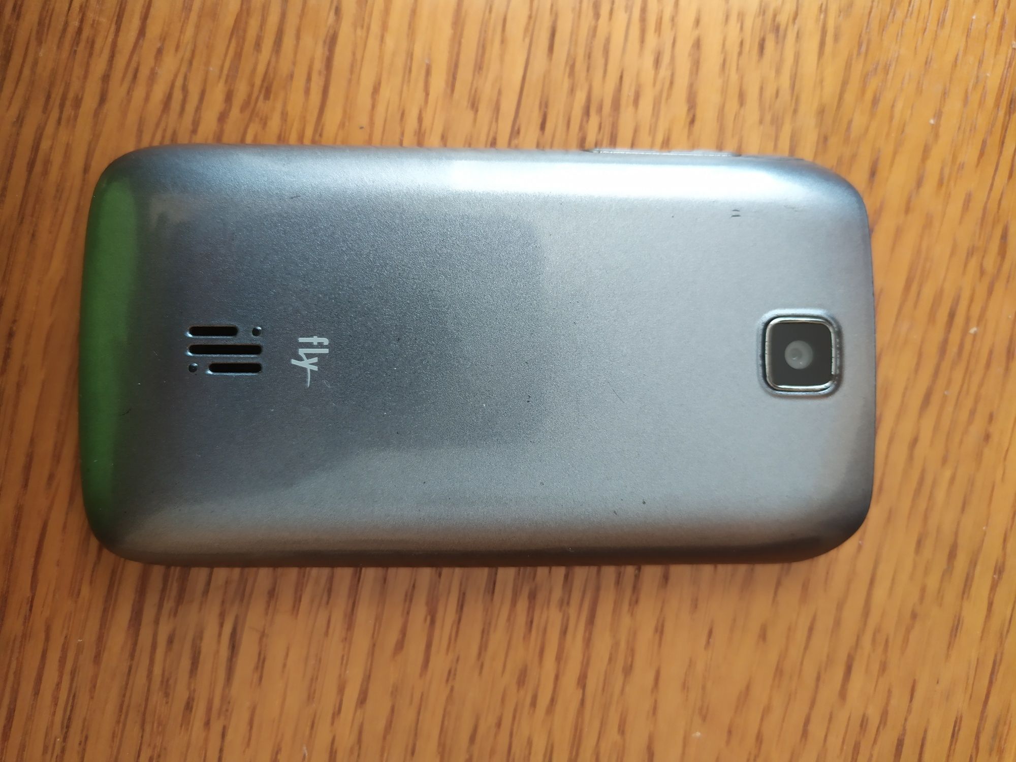 Телефон Fly Wizard Plus