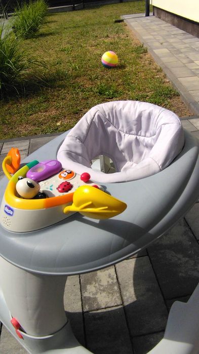 Chodzik, jeździk 3w1 Chicco