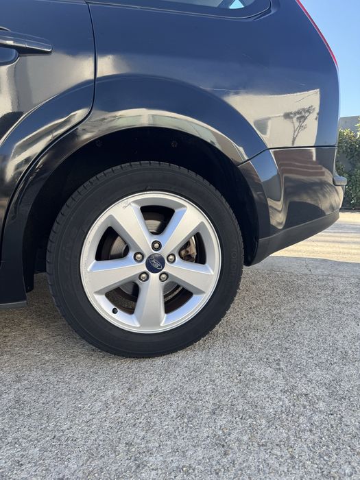 Ford Focus SW 1.4 a gasolina