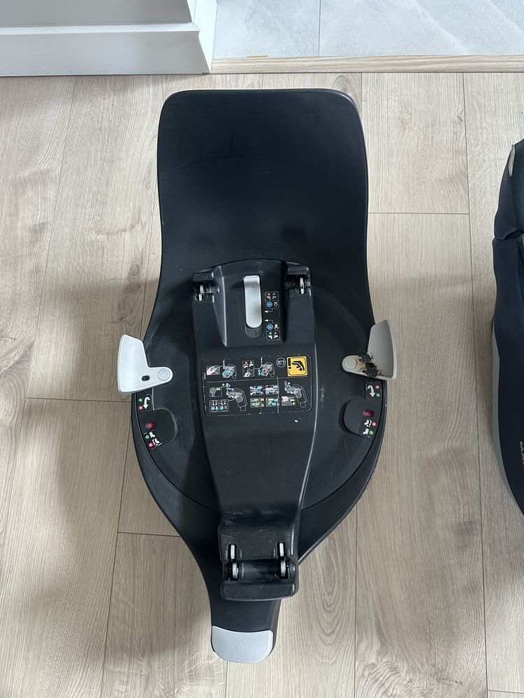 Fotelik Maxi Cosi 360 z bazą FamilyFix 360