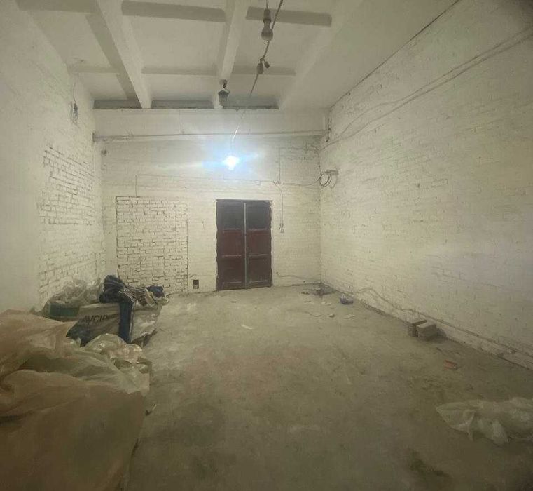 Оренда під склад/виробництво з рампою - 30, 42 кв.м.