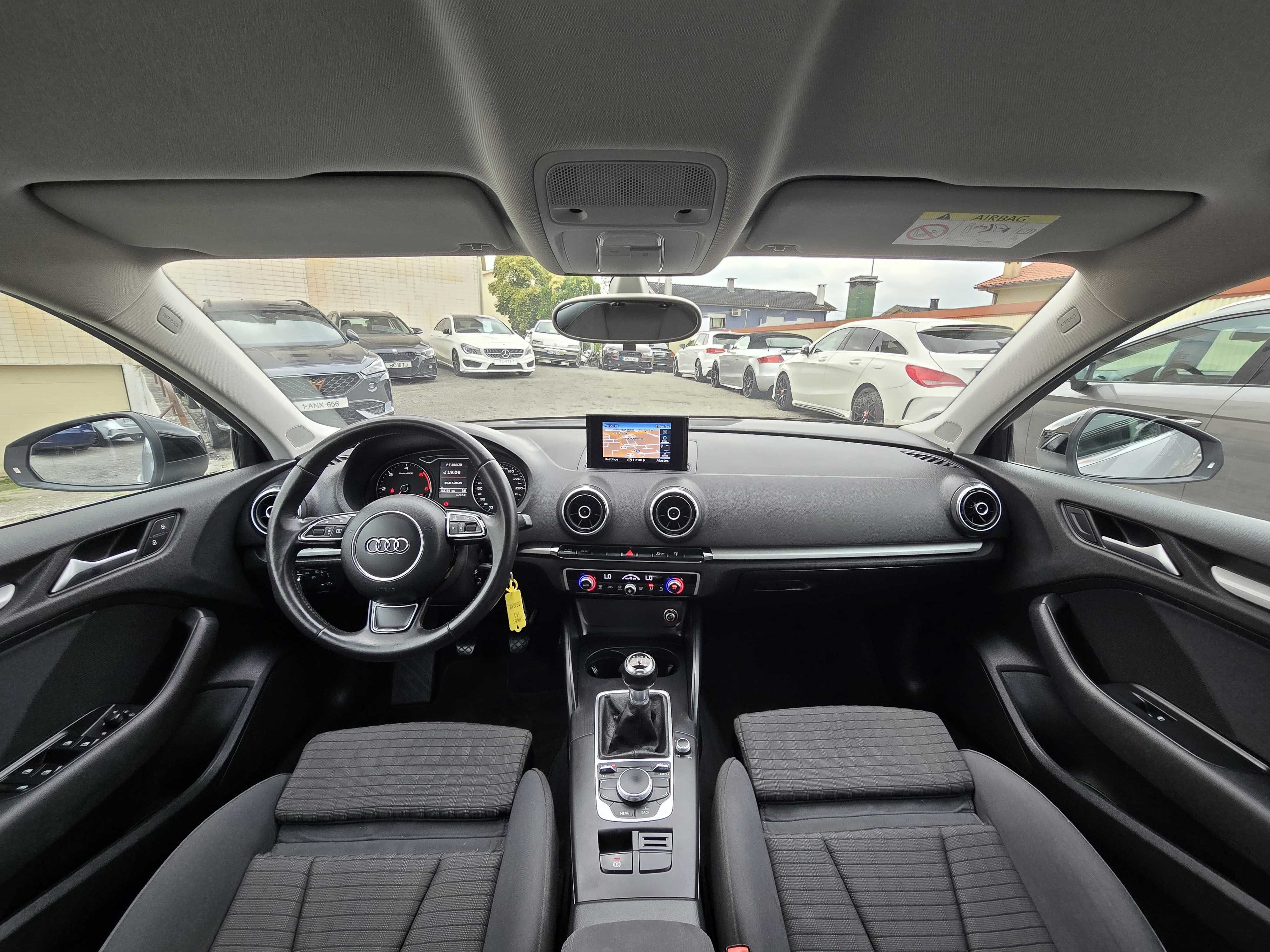 AUDI A3 LIMOUSINE S LINE 1.6TDI 110CV "LOOK RS3"