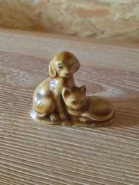 Figurka ceramiczna pies z kotem, piesek, kotek