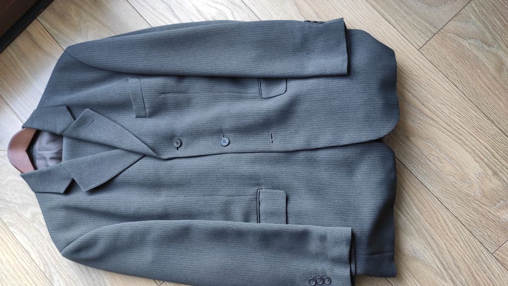 Męski garnitur ślubny