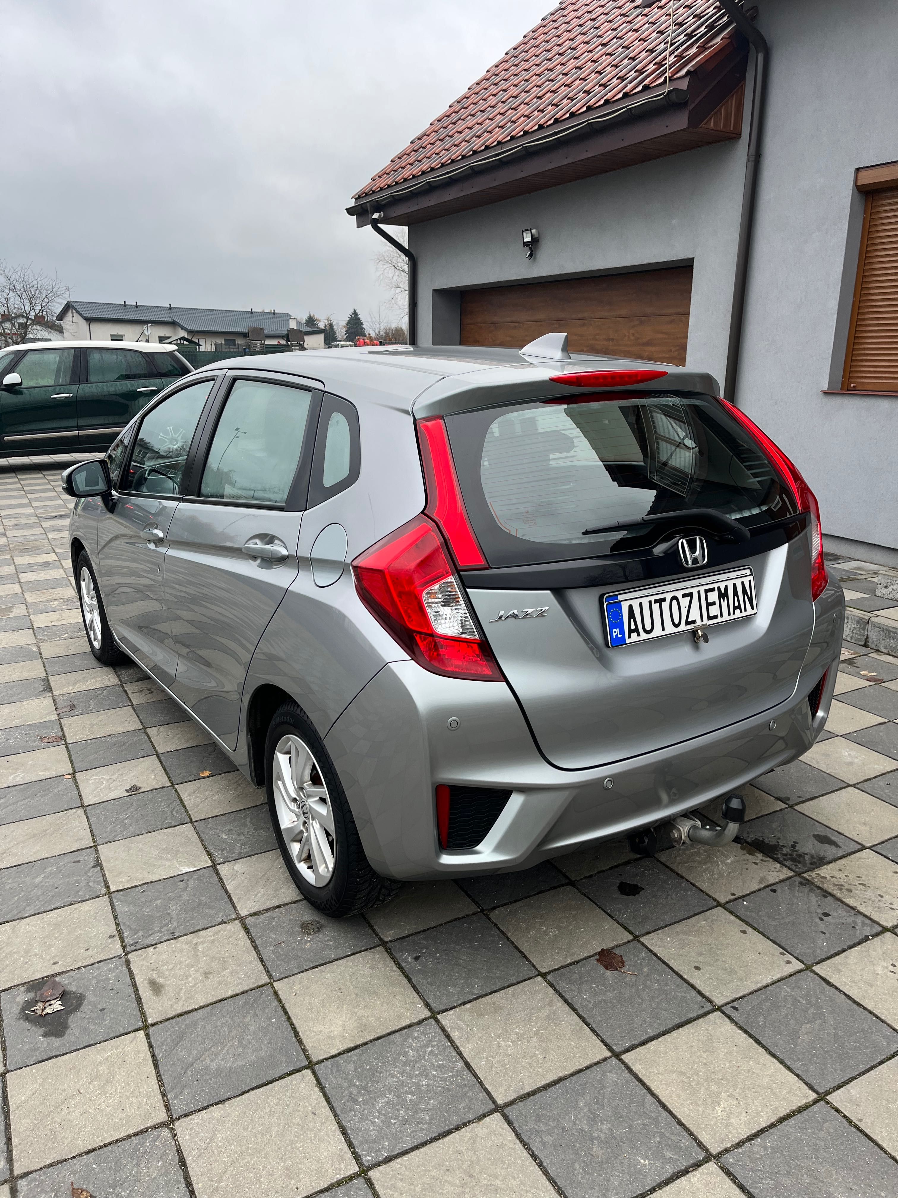 Honda Jazz 2016 rok,1,3 benzyna ,bogata wersja .Polski Salon!Zamiana.