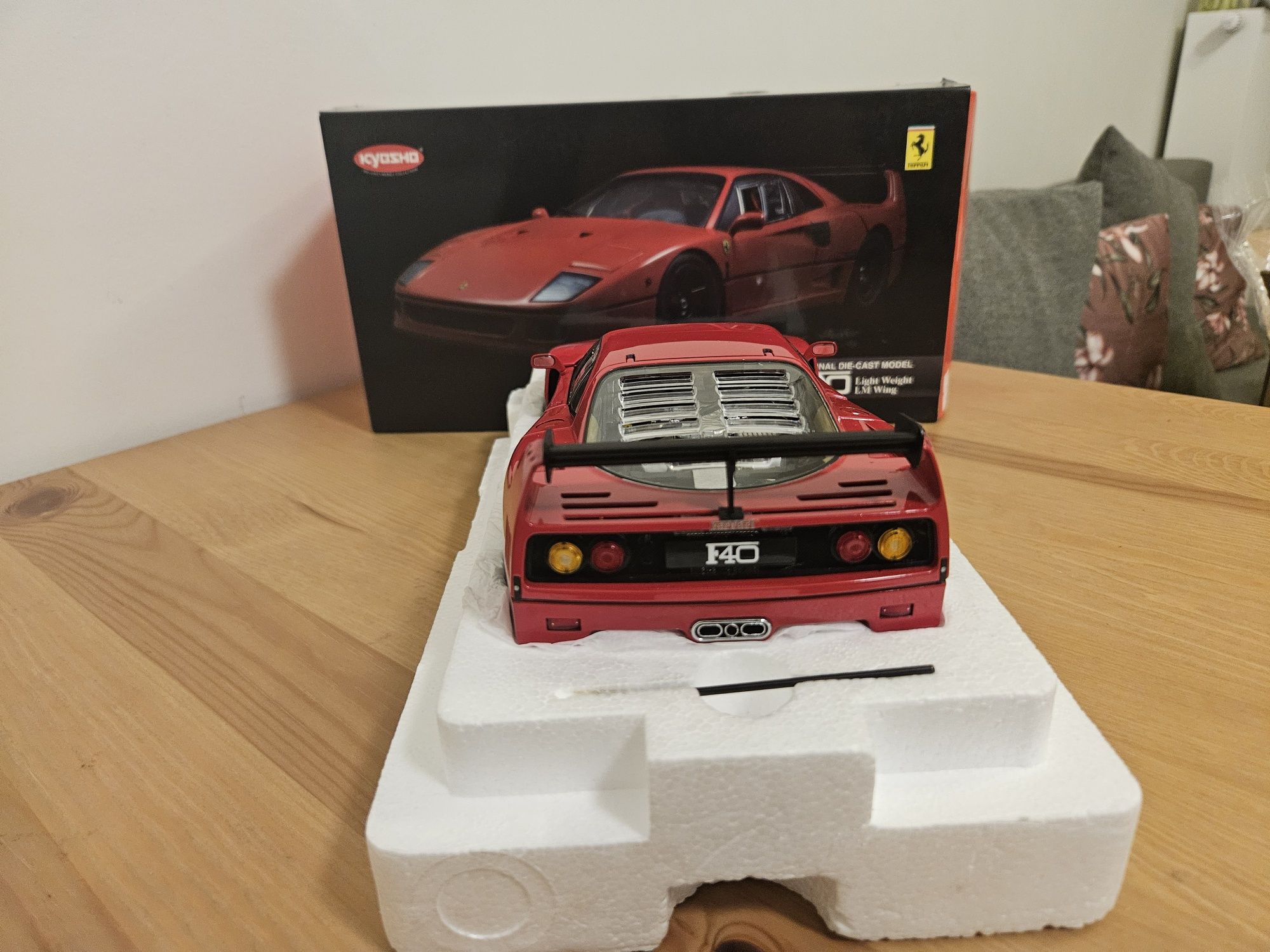 1:18 Ferrari F40 LM Hi-End Kyosho model (norev bbr cmc)