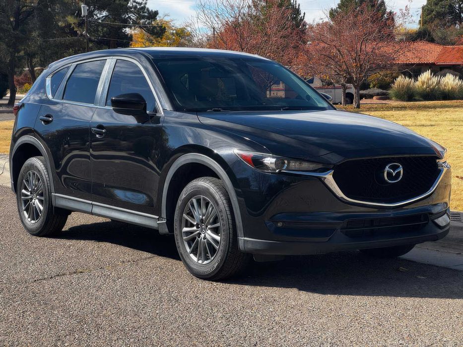 Mazda CX-5 Touring      2017