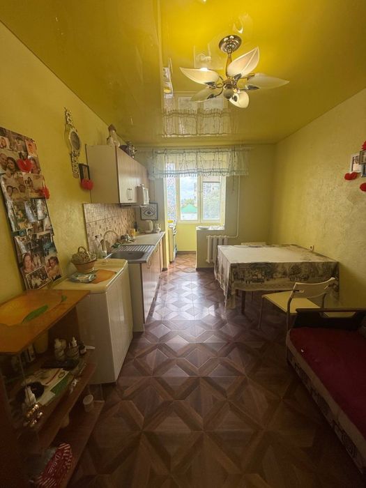 Сдается просторная уютная 2--ух комн. квартира на Парковой