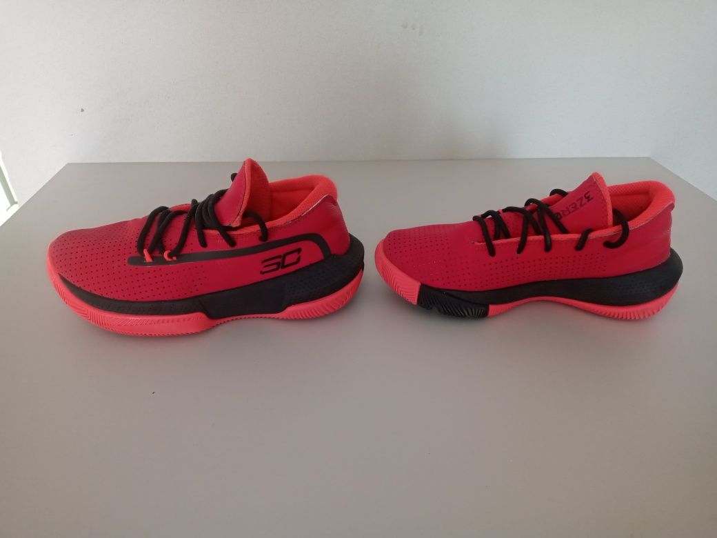 Under Armour nr 33.5--22 cm