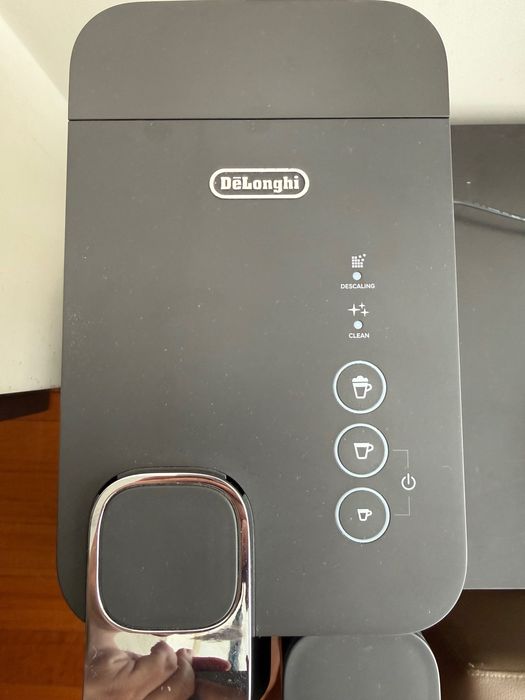 Nespresso Latissima One (como nova)