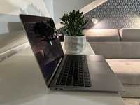 MacBook Air 13 cali, intel core i5, 8GB ram, 512 GB SSD