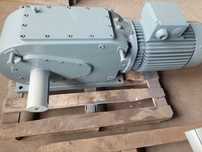 Motoreduktor BAUER 30 kW 1460/43 obr./min
