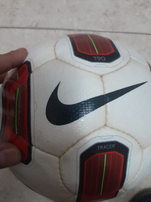 Bola de Futebol Nike Total T90 Tracer 2010/2011 Official Matchball