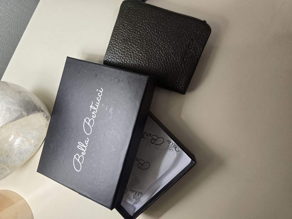 Жіночий гаманець Bella Bertucci оливковий візитниця