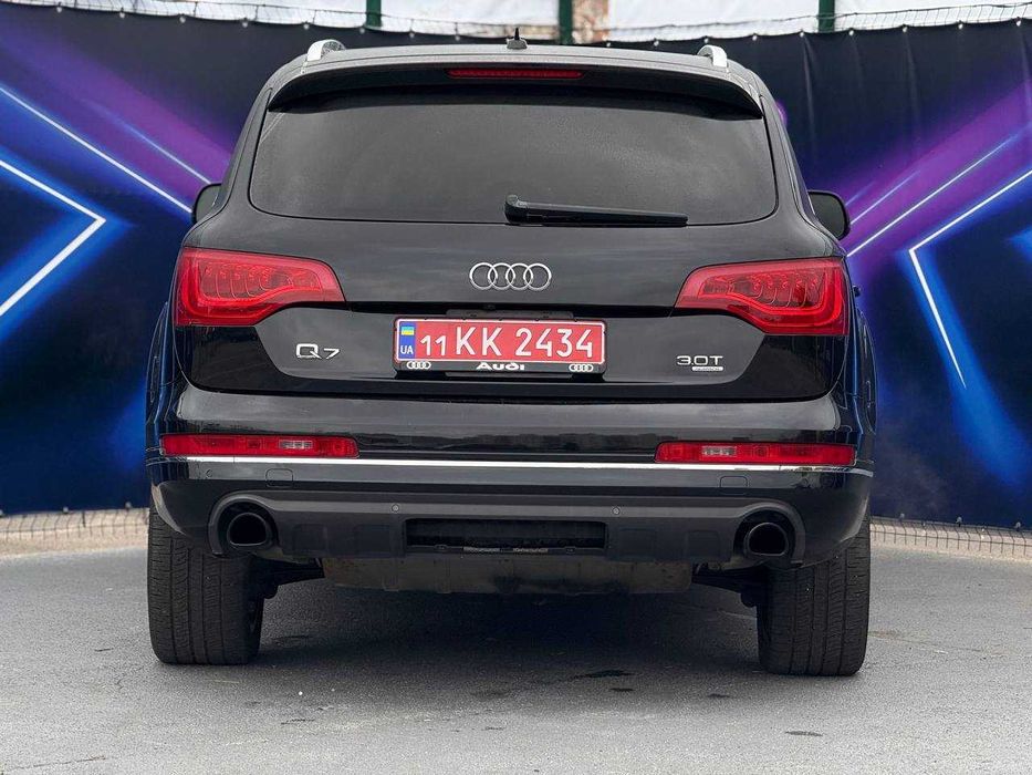 Audi Q7 2015, 3.0 бензин без подкрасов