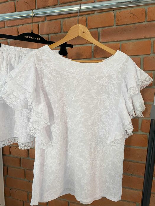 Lila Lou Biały letni komplet bluzka spódniczka koronkowa falbanki