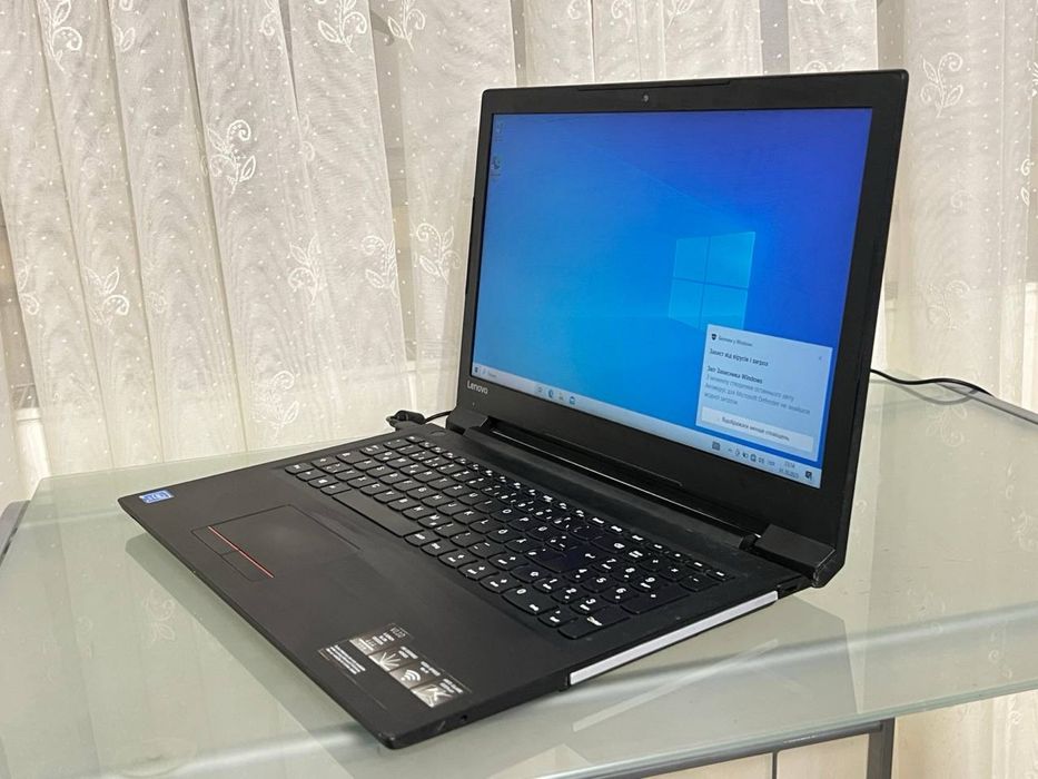 Ноутбук Lenovo/ Intel Celeron N3350 / 4 ГБ / 465 ГБ HDD