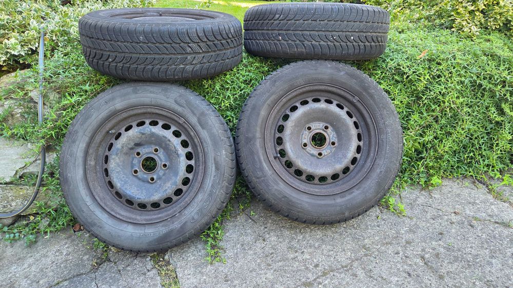 Felgi stalowe 15 cali + opony zimowe Dębica Frigo 2 195/65 R15