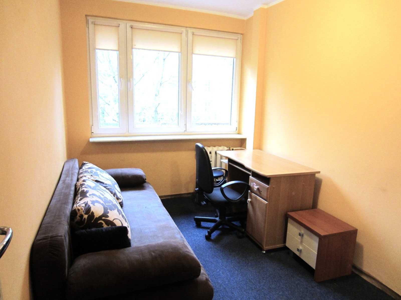 Dwupokojowe z balkonem, ul. Felczaka, ok Urzędu Miasta,  II piętro