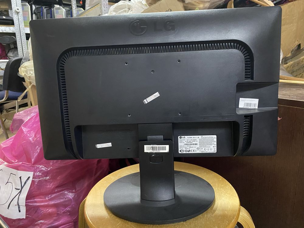 Продам мониторы 22 дюйма разные (б/у)