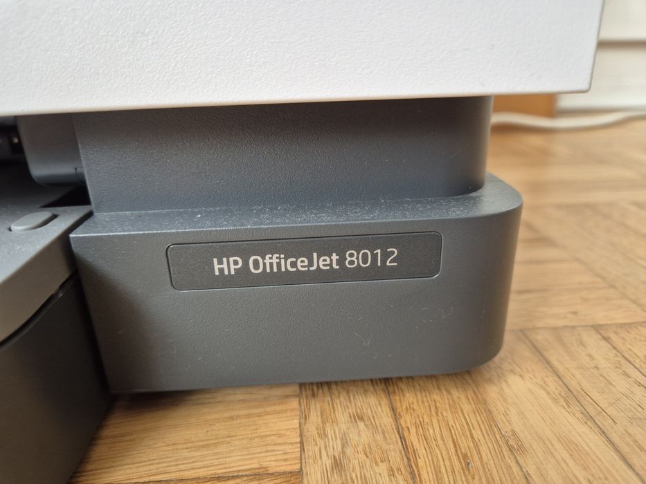 Принтер HP Officejet 8012