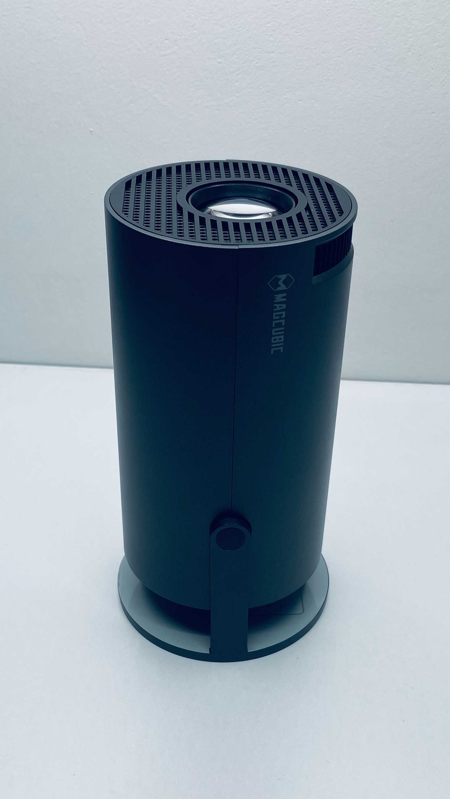 Projektor 4K Magcubic Android 11 WiFi 6 Bluetooth 130" Obrót 360
