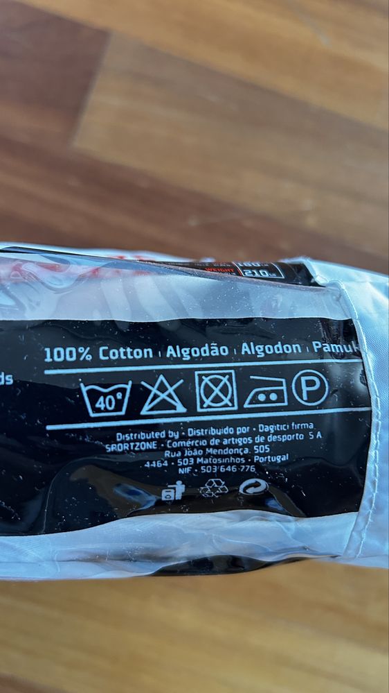Vendo kimono karate com cinto laranja (para adulto) - marca Kohler