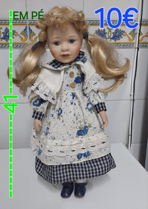 BONECAS PORCELANA lindas com 41 , 31 e 18 cm de altura.Casa e Colecção