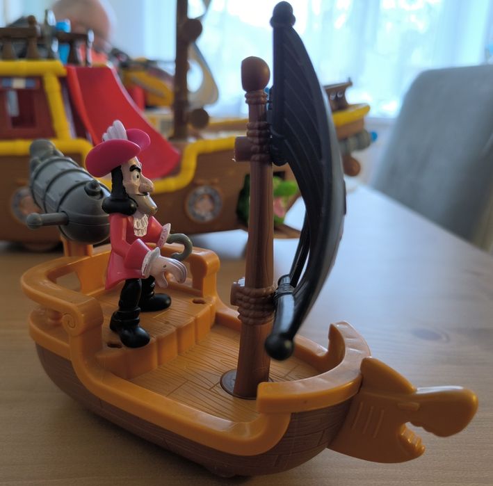 Statek Łajbek Jake Hak z Nibylandii