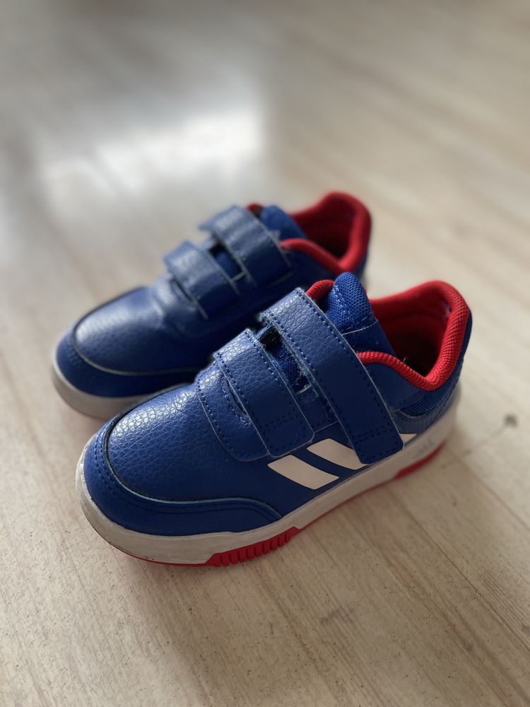 Кроссовки Adidas 26 размер