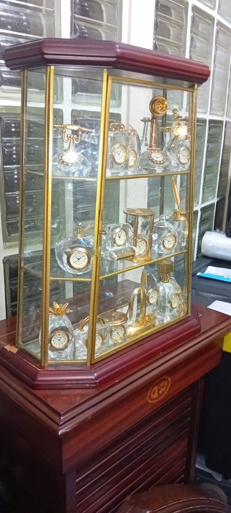 Vitrine relógios em cristal