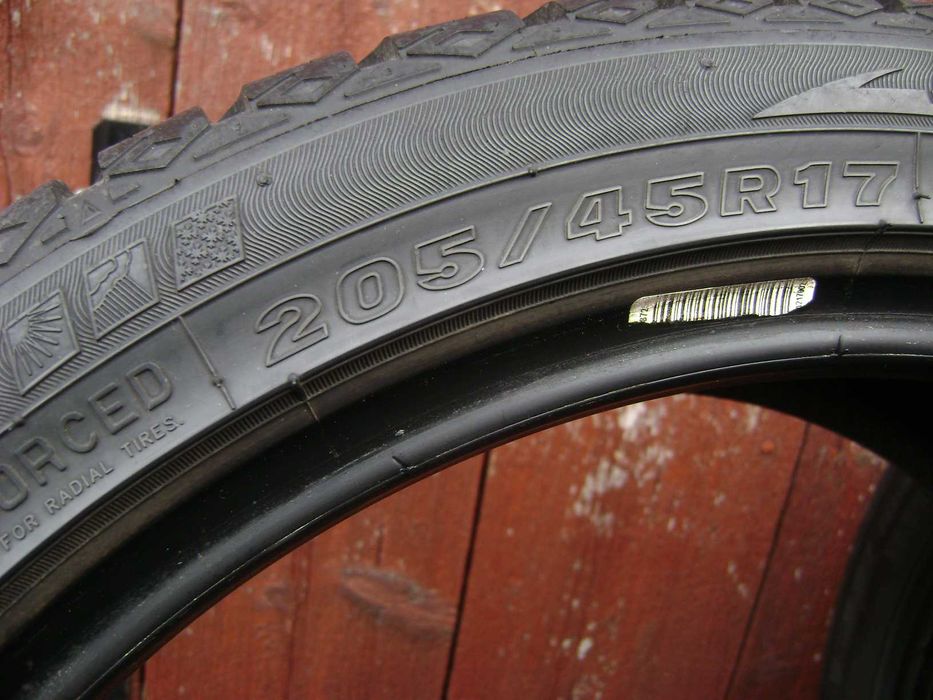 Opony Wielosezonowe-17-parami -duży bieżnik na oponach-7,5mm