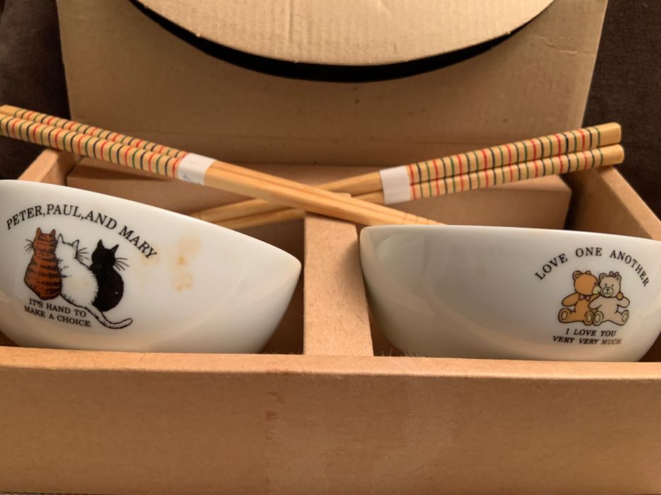 Set de 2 tacinhas japonesas pintadas à mão.