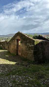 Vendo casa em pedra na Serra da Estrela