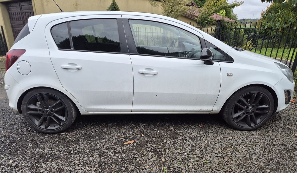 Opel Corsa 1.4 benzyna