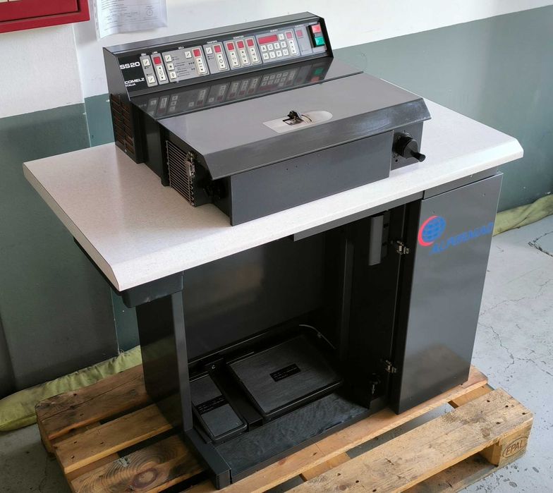 Máquina de Facear Pele Electrónicas