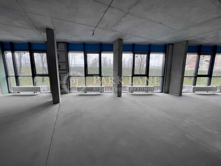 Нежитлове приміщення 1100 м ЖК Сучасний квартал Гузара 11 Комарова