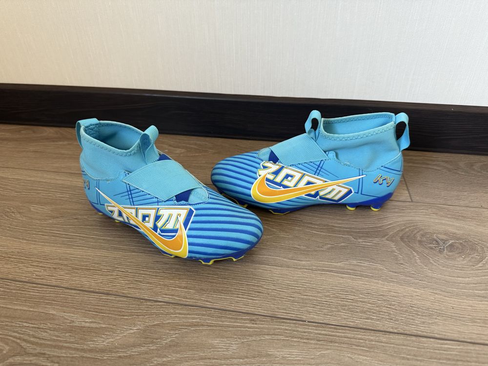 Бутси без шнурків Nike mercurial 35.5 розмір
