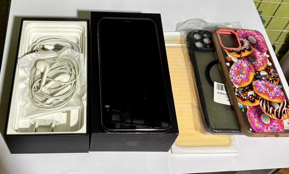 iPhone 11 Pro Max Green JAK NOWY SZYBY 64gb