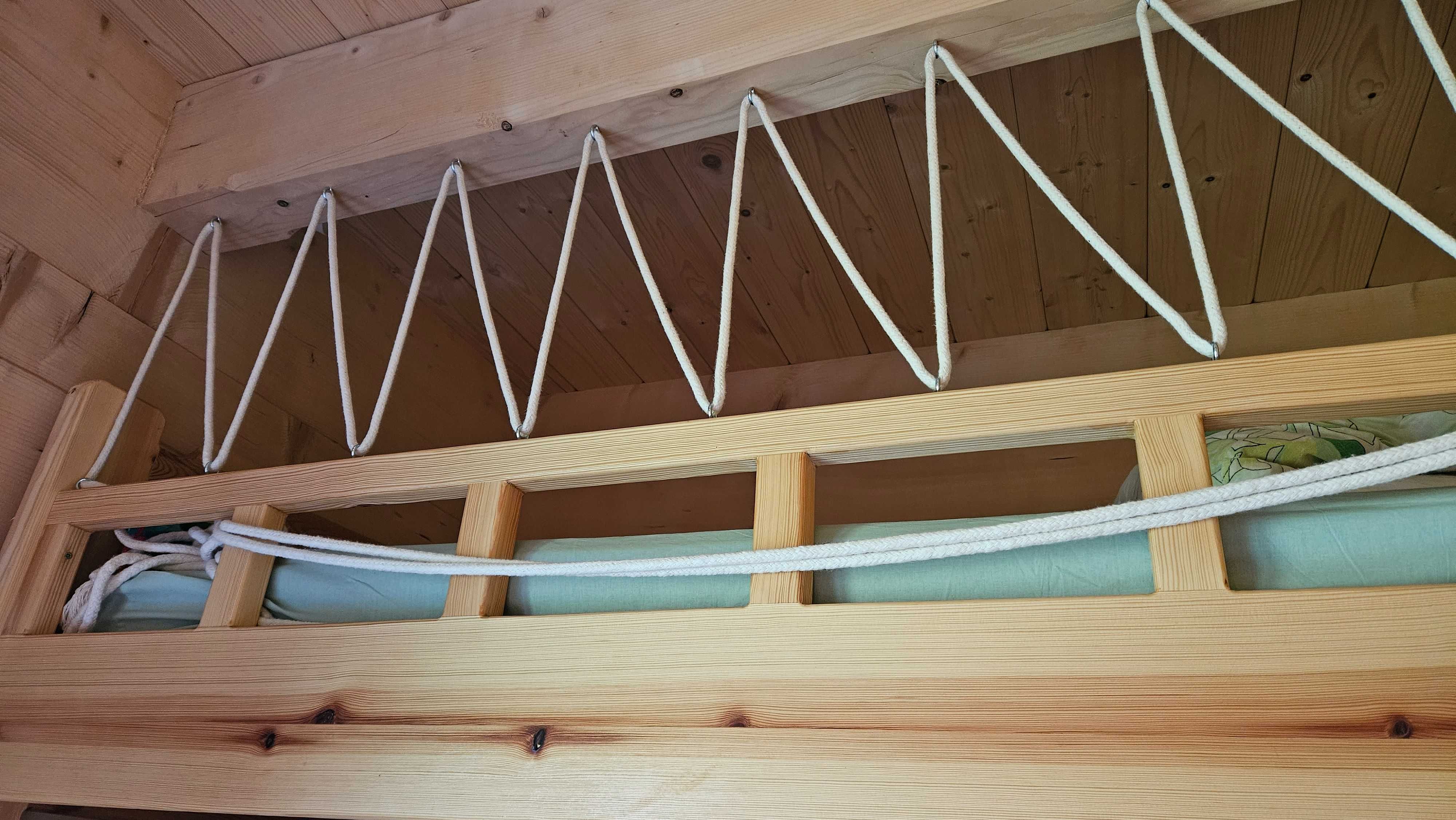 Łóżko piętrowe drewniane sosnowe ze schodkami