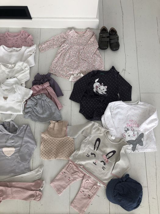 Paka ubranek dla dziewczynki rozm. 74 ( 7 zł/szt)